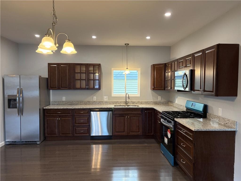 184 Avenue C UNIT M2 photo 2