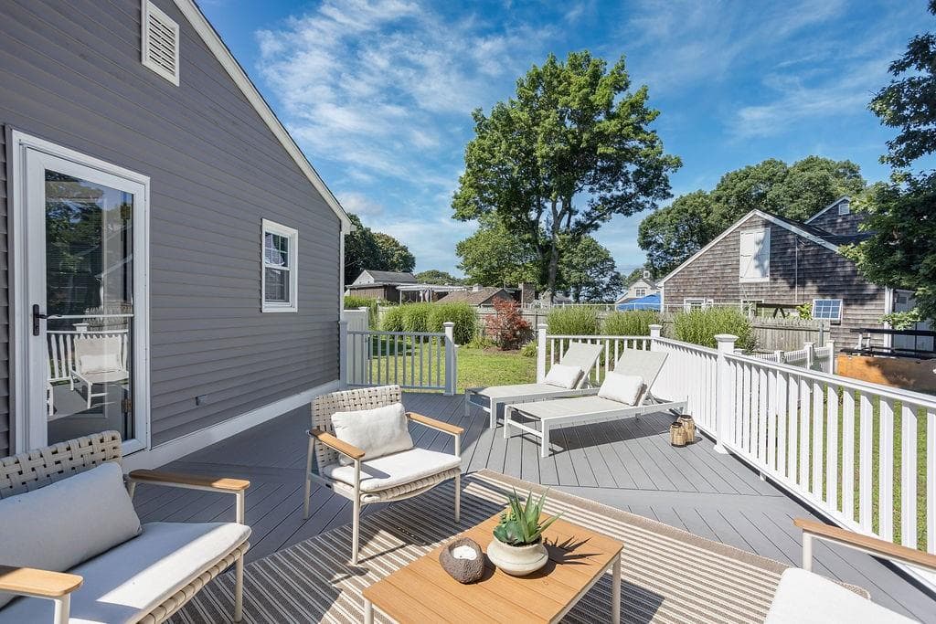 106 Cedar Island Road photo 22