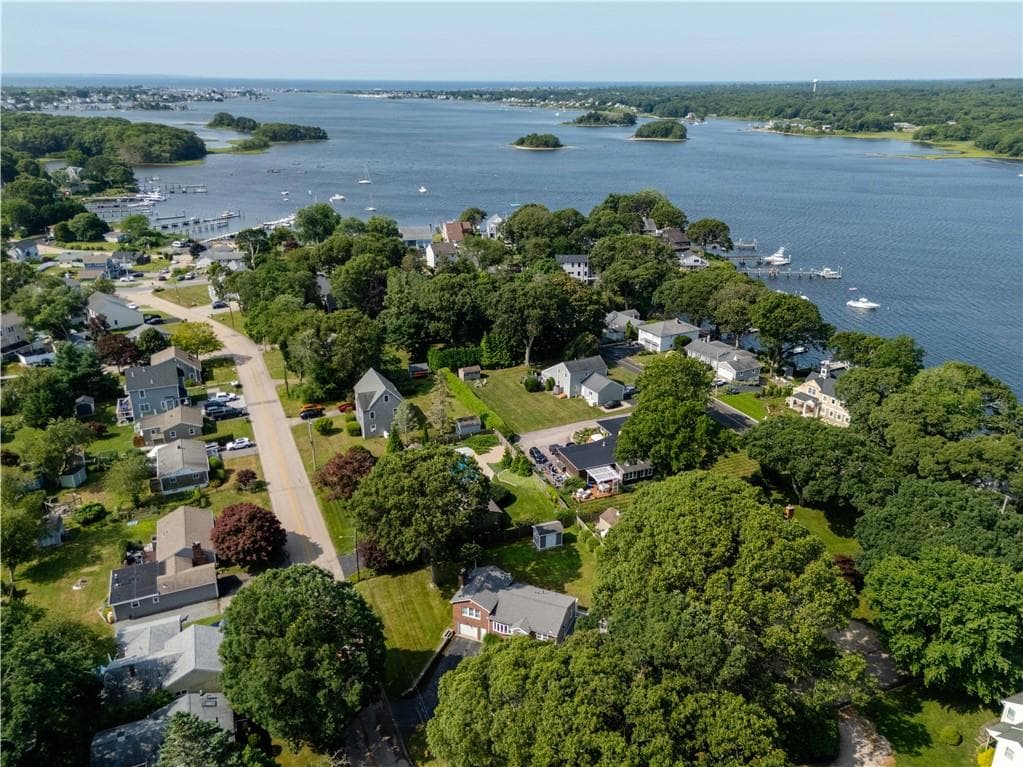 106 Cedar Island Road