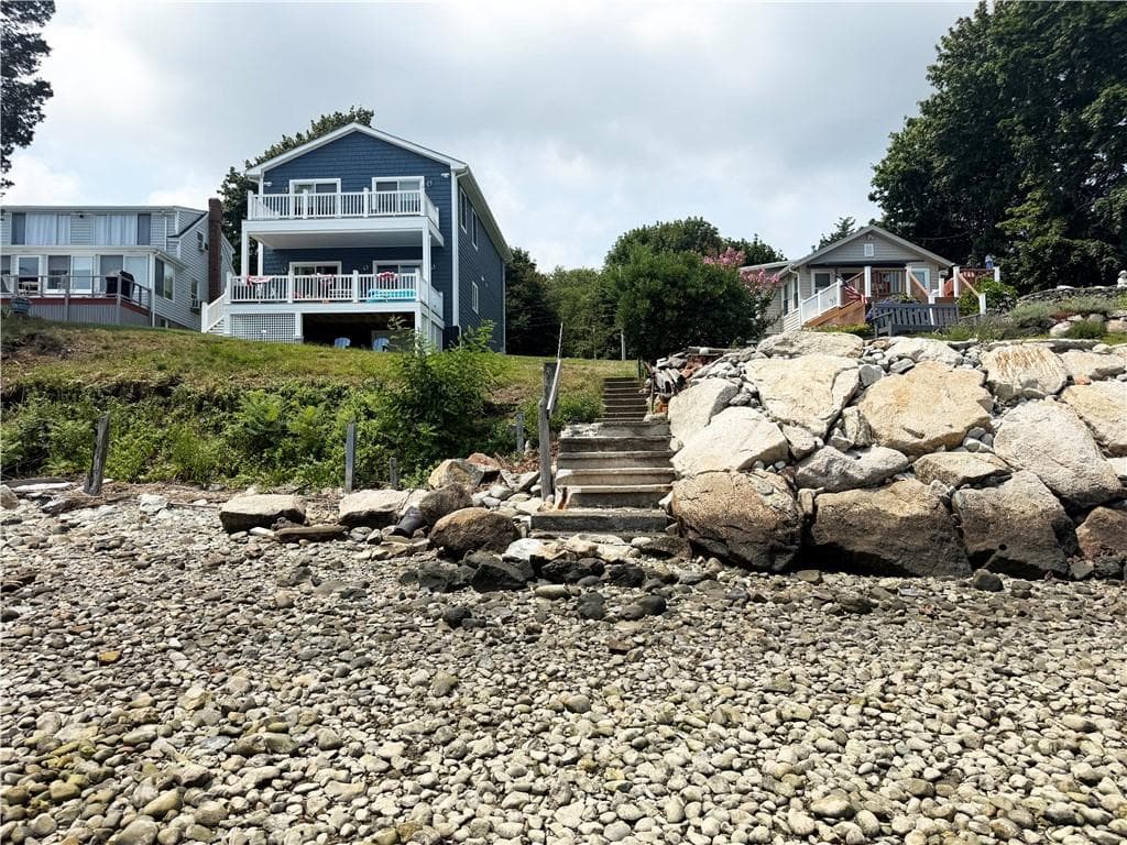 54 Narragansett Boulevard photo 23