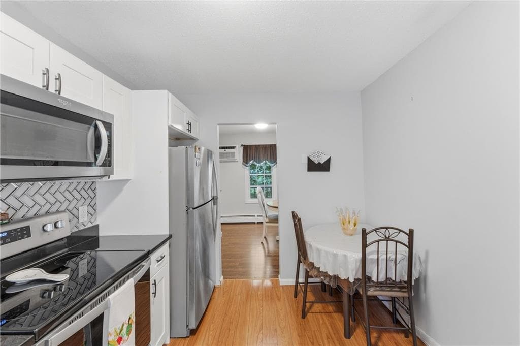 565 Quaker Lane UNIT 76 photo 13