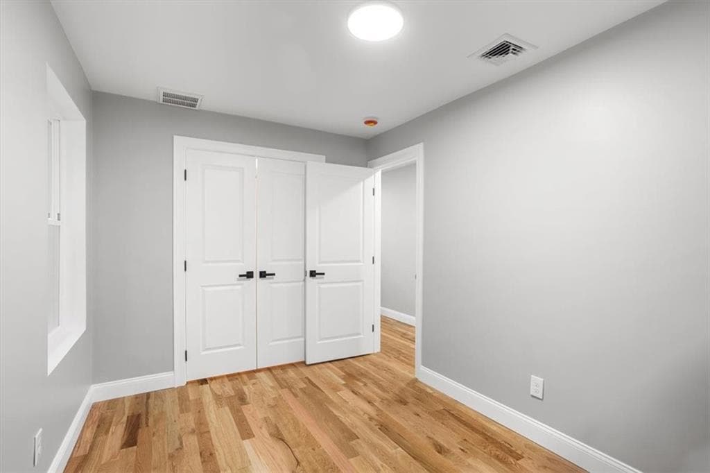 28 Potters Avenue photo 22