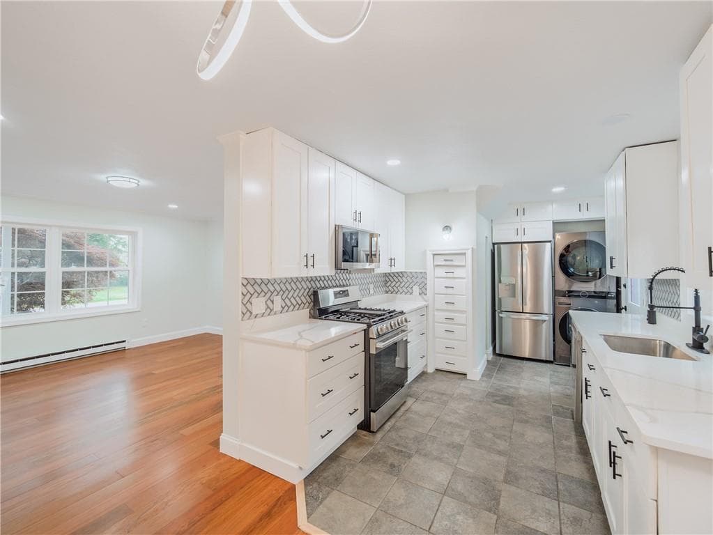 25 Pleasant Avenue photo 12
