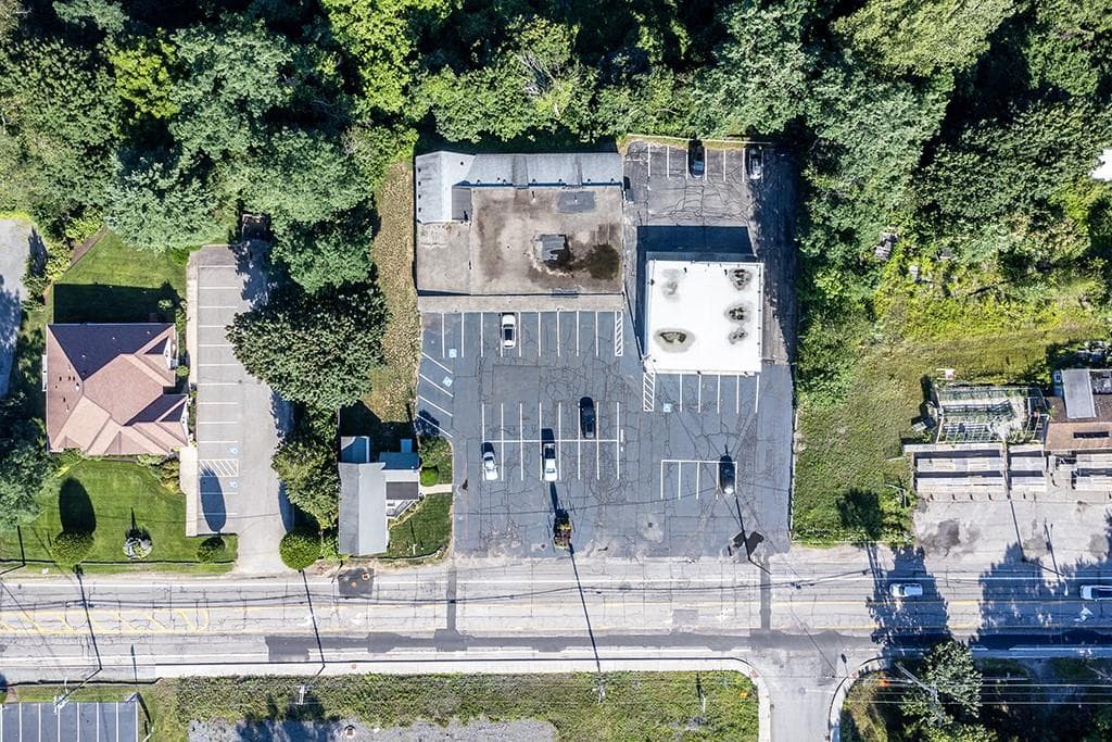 7440 7456 Post Road photo 9