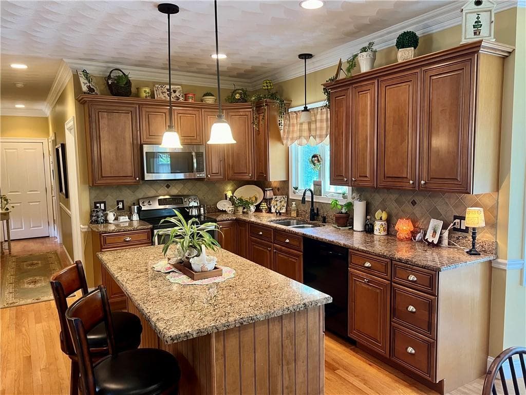 35 East Lantern Road photo 13