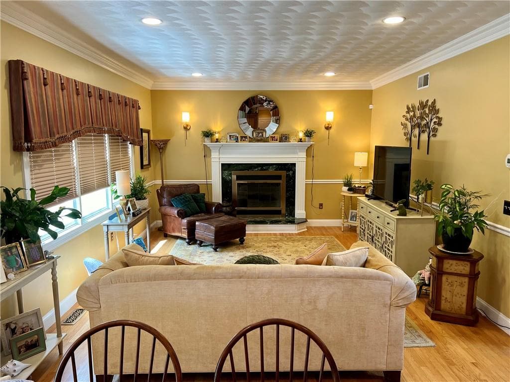 35 East Lantern Road photo 7