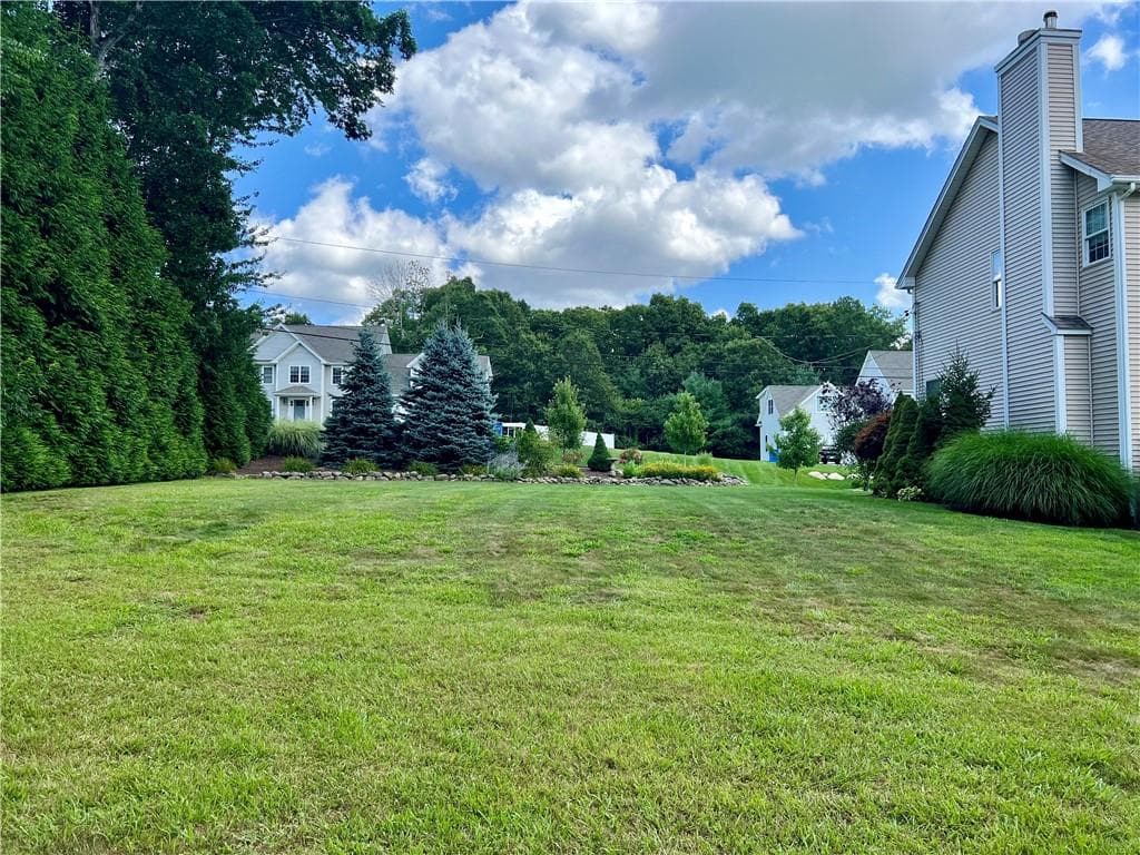 35 East Lantern Road photo 4