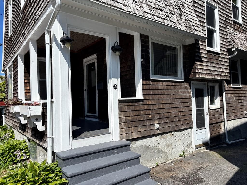 5 Ellwood Place photo 2