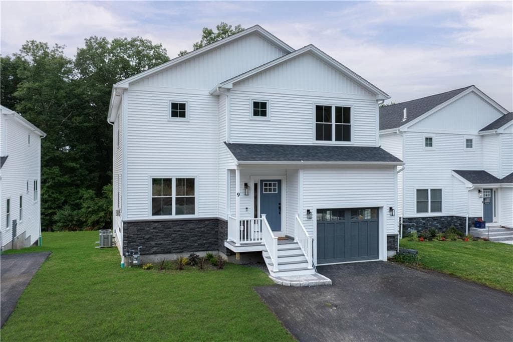 9 Stoneridge Road UNIT 9