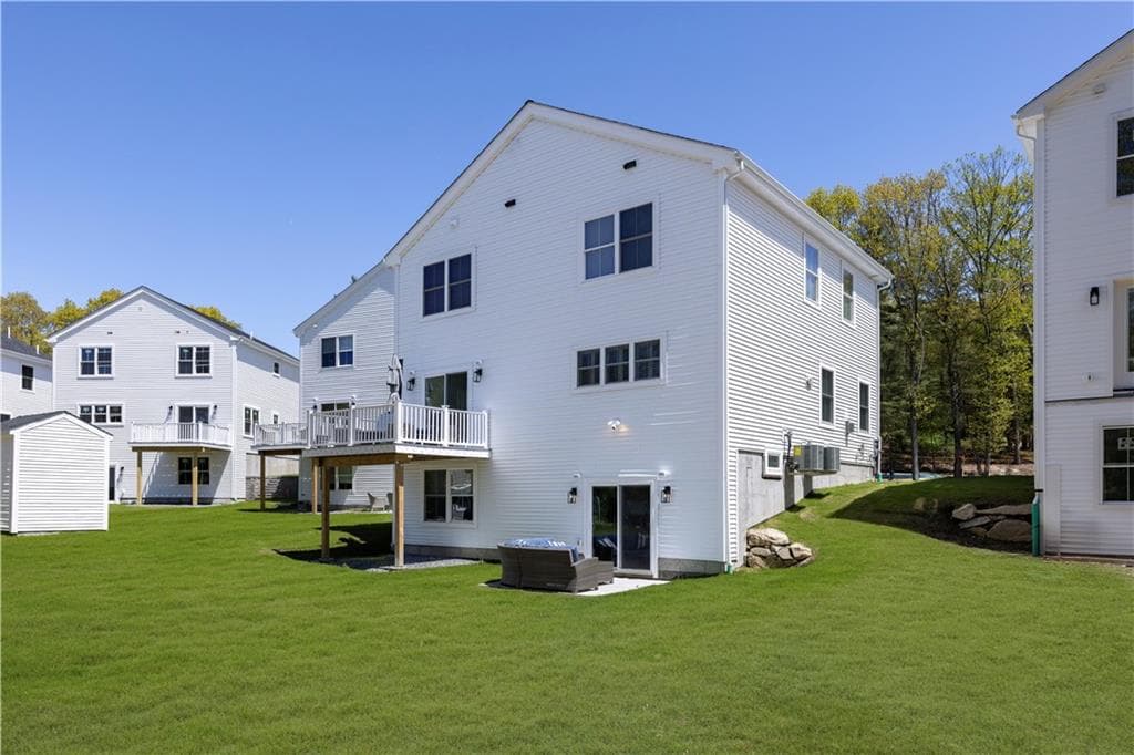 Condominium at 9 Stoneridge Road UNIT 9, Smithfield, photo 48 of 48