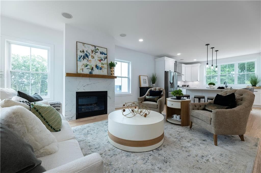 Condominium at 9 Stoneridge Road UNIT 9, Smithfield, photo 4 of 48