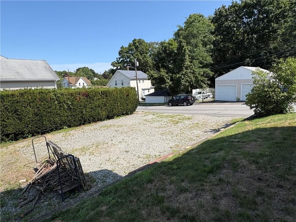 65 Summit Avenue photo 48