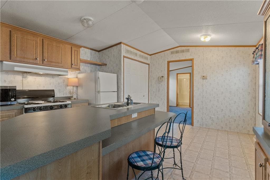 34 #1 Langdon Avenue photo 6