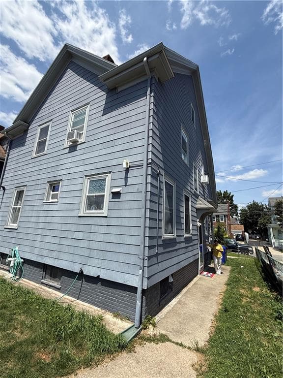272 Washington Avenue photo 4