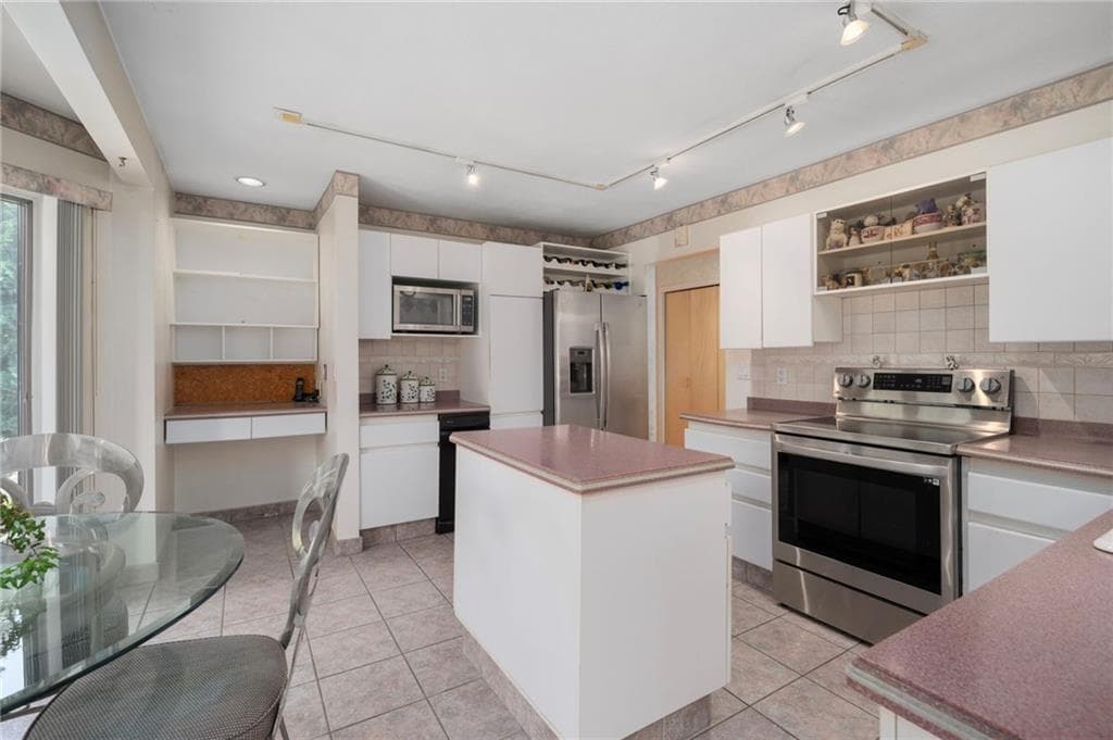 22 Golden View Drive photo 13