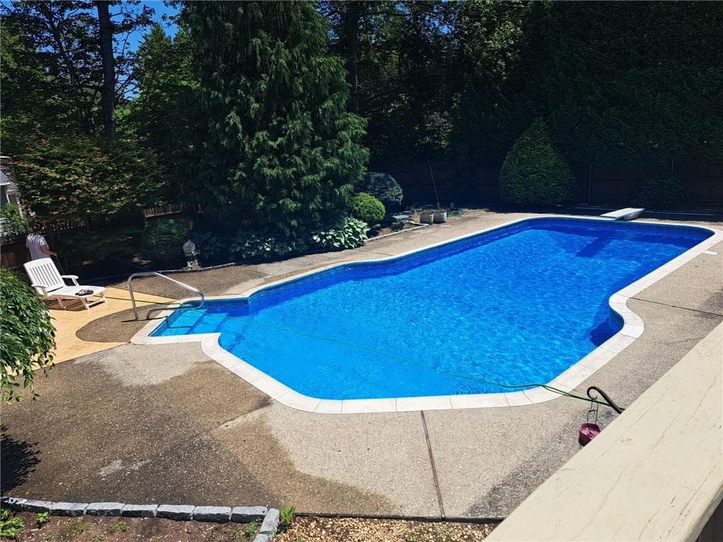 22 Golden View Drive photo 36