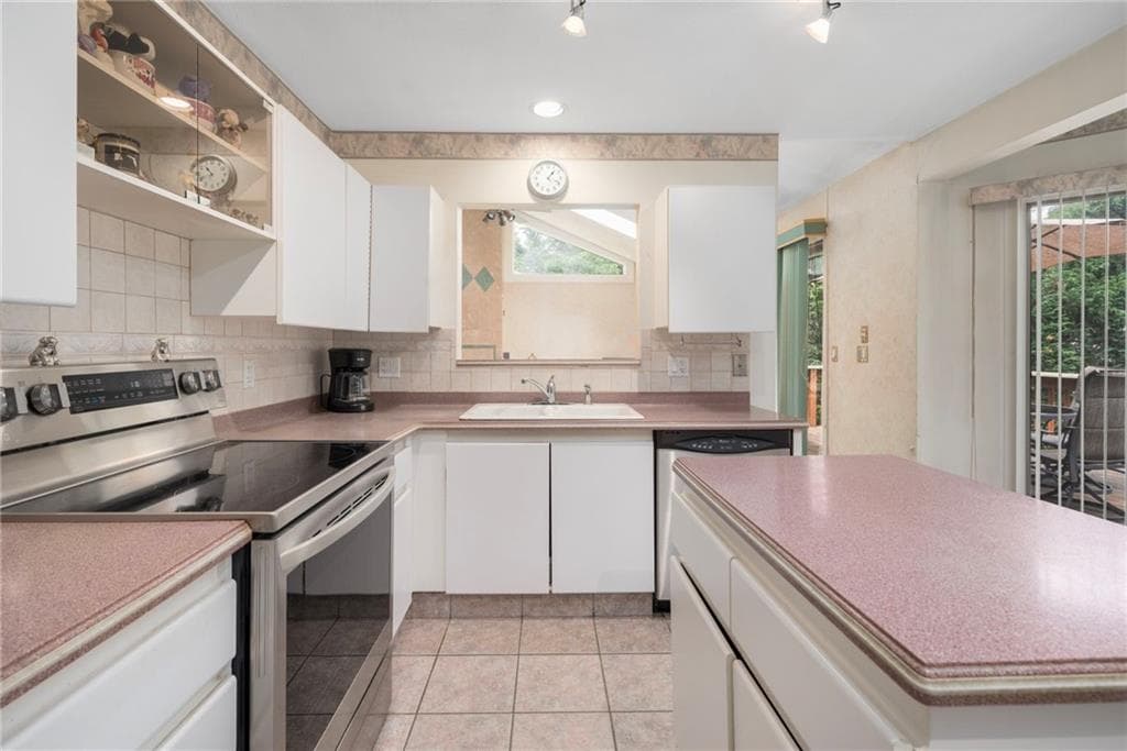 22 Golden View Drive photo 11