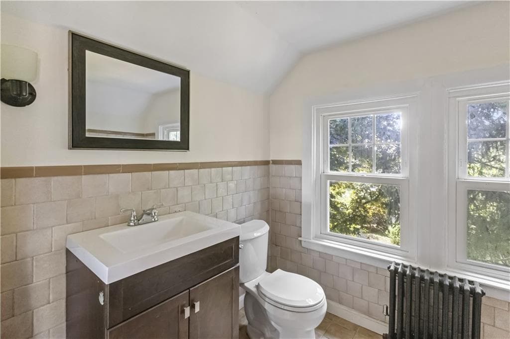 90 Hilltop Road photo 16