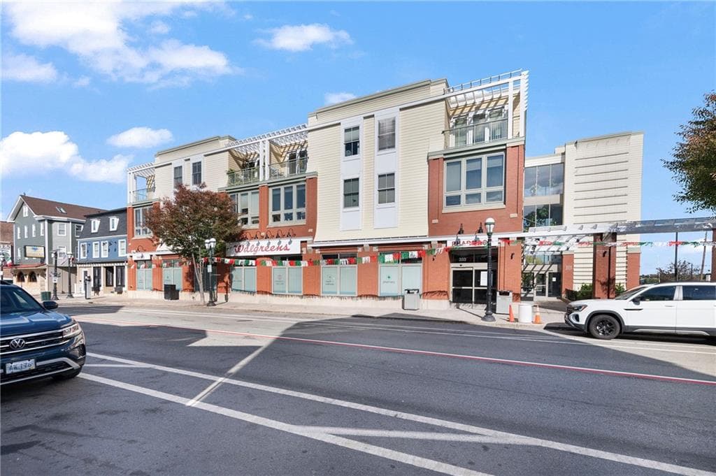 333 Atwells Avenue UNIT 206