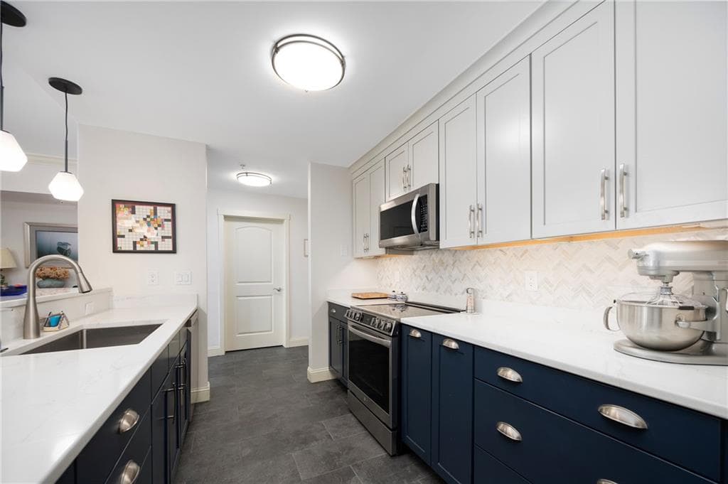 333 Atwells Avenue UNIT 206 photo 5