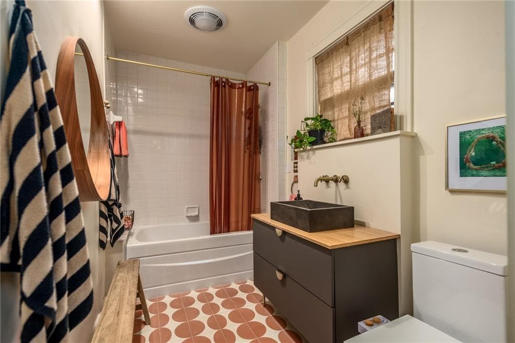 66 Halsey Street photo 32