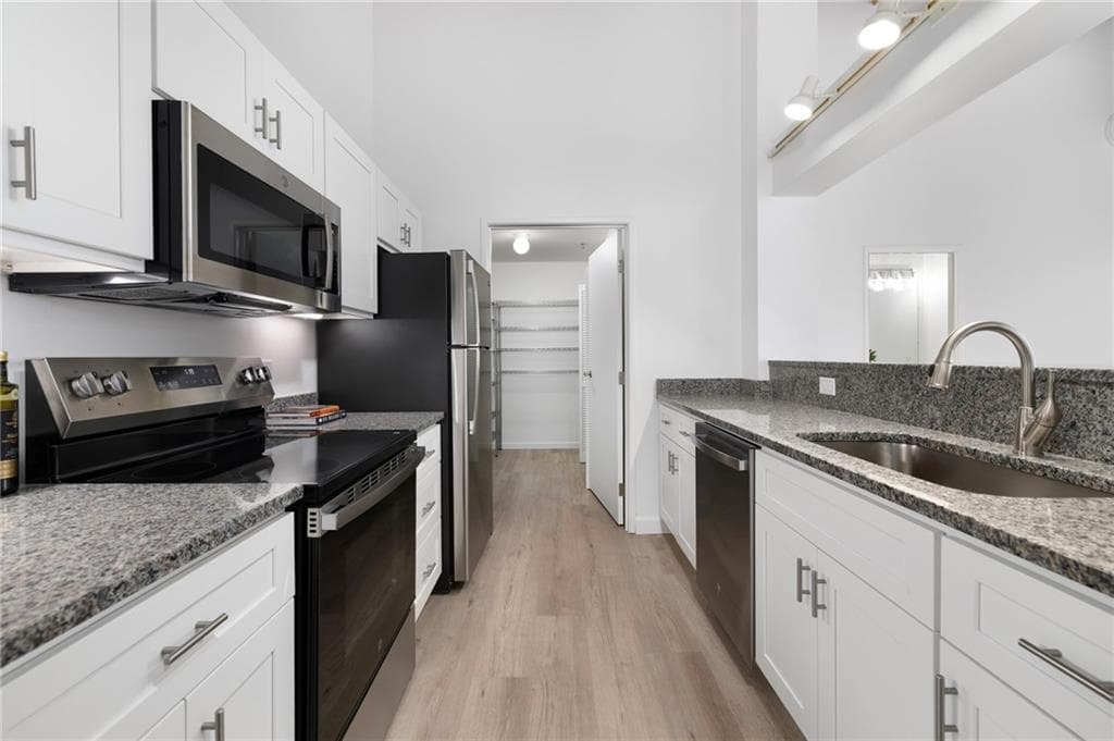 494 Woonasquatucket Avenue UNIT 206 photo 14