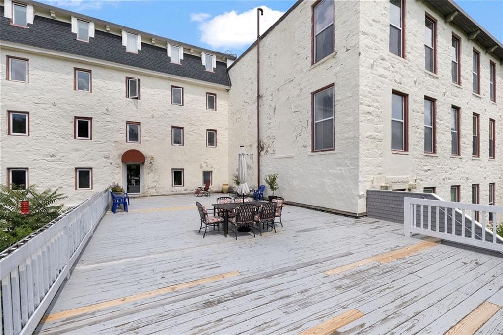 494 Woonasquatucket Avenue UNIT 206 photo 35