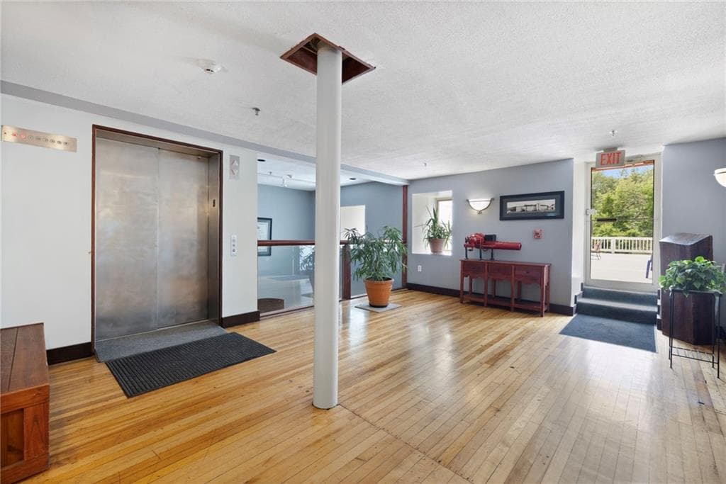 494 Woonasquatucket Avenue UNIT 206 photo 31