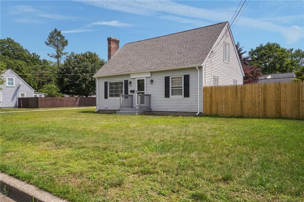 Single Family Residence at 95 Harmony Court, Warwick, photo 2 of 44