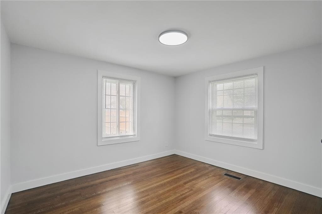 Single Family Residence at 95 Harmony Court, Warwick, photo 19 of 44