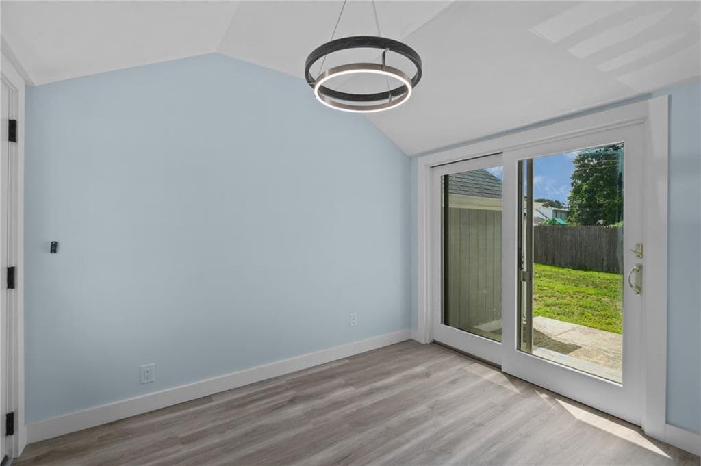 Single Family Residence at 95 Harmony Court, Warwick, photo 8 of 44