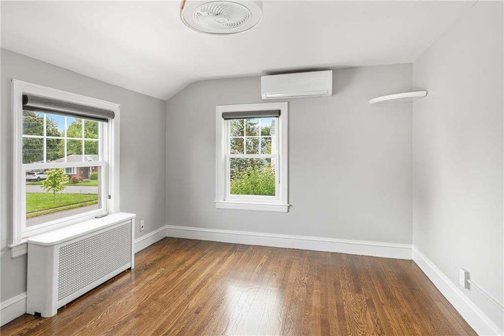 26 Tryon Avenue photo 30