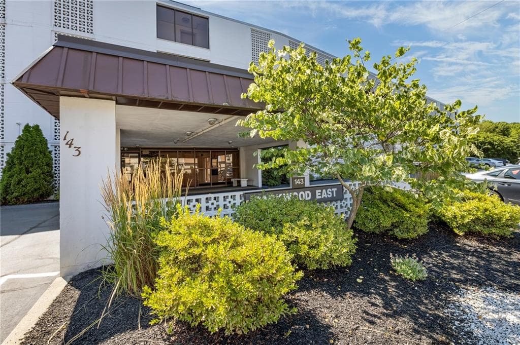143 Hoffman Avenue UNIT 208