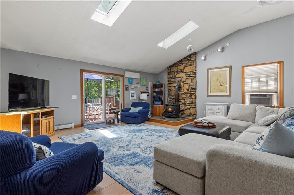 Single Family Residence at 189 Wolf Rock Road, Exeter, photo 28 of 50