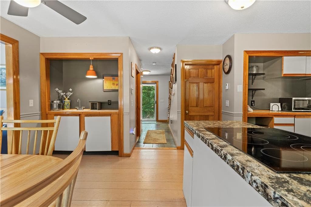 Single Family Residence at 189 Wolf Rock Road, Exeter, photo 21 of 50