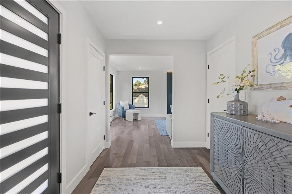 259 Taylor Road photo 4