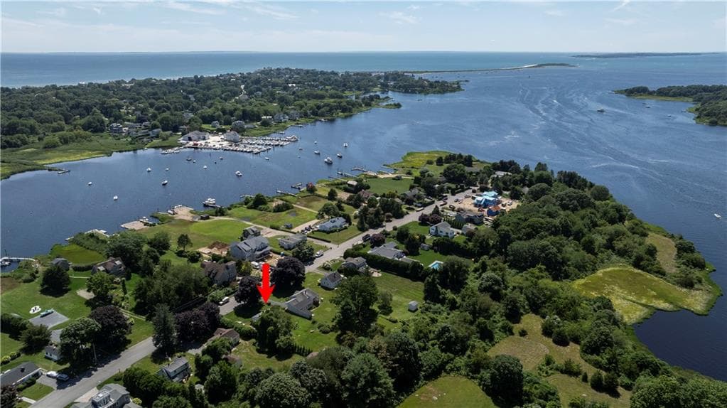9 Champlin Drive photo 5