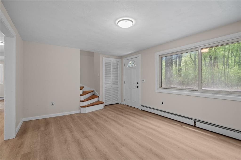 30 Hollywood Avenue photo 10