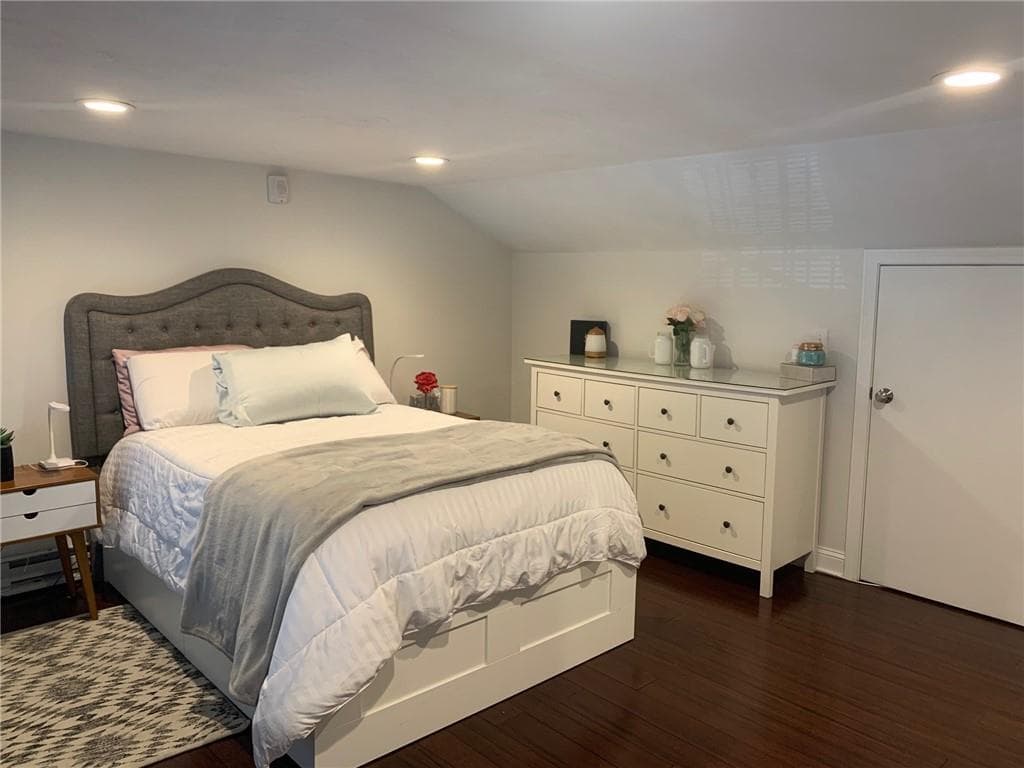 109 Sutton Street photo 4