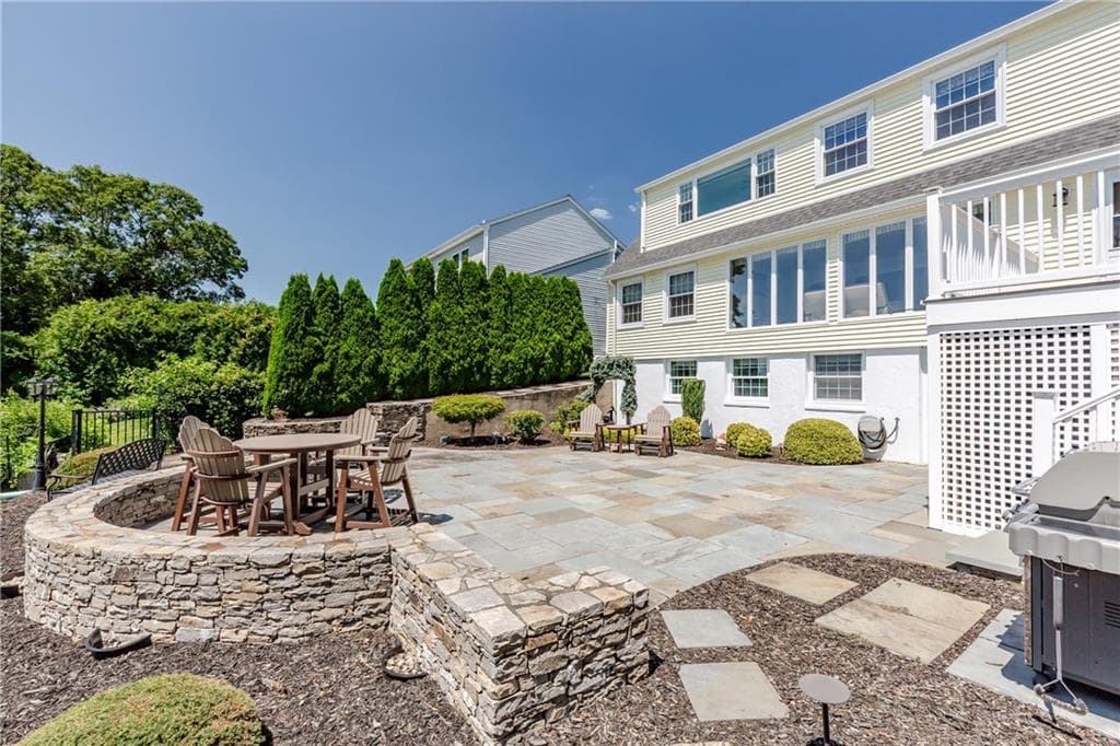 303 Gorton Lake Boulevard photo 44