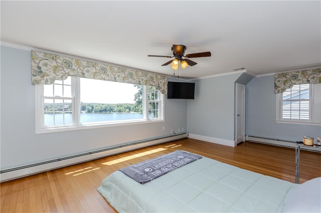 303 Gorton Lake Boulevard photo 25