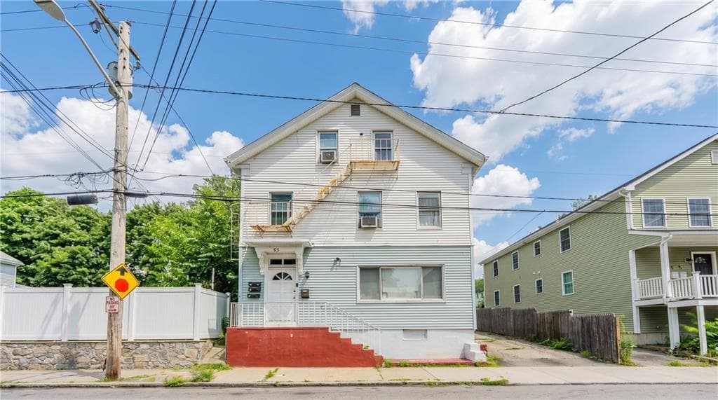 95 Waldo Street
