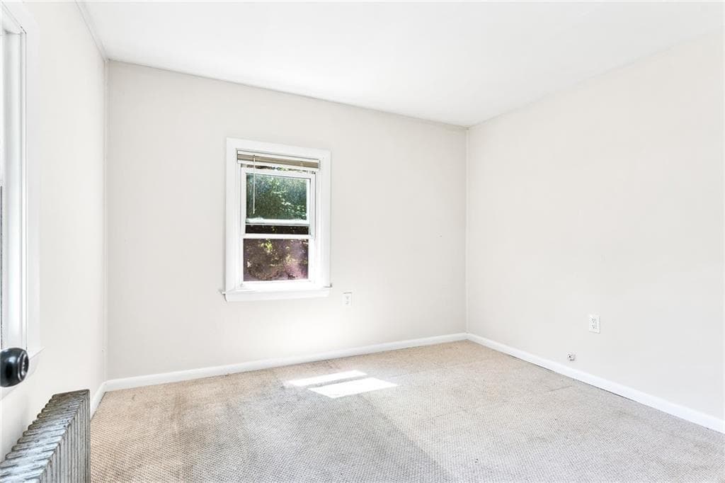 11 Sunset Avenue photo 10