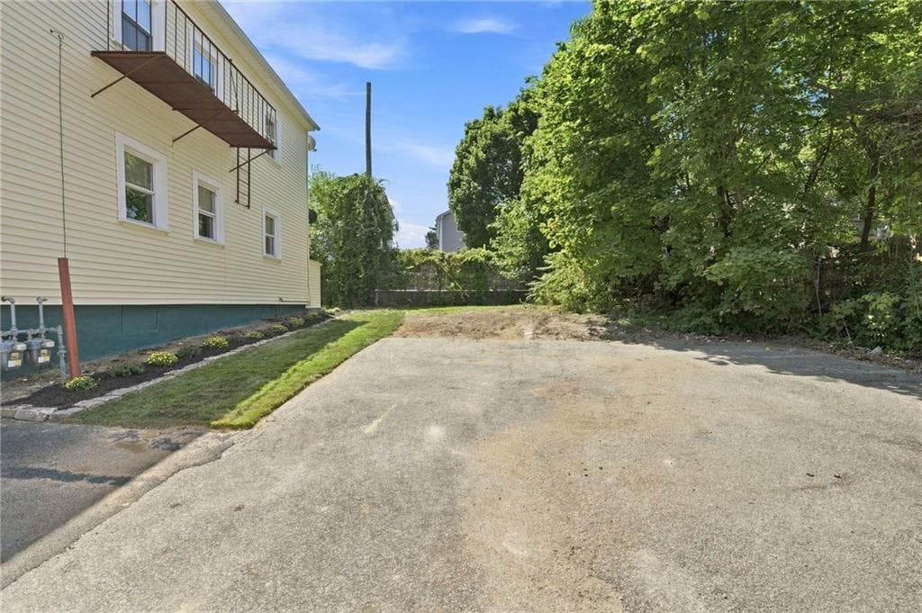 72 VEAZIE Street photo 5