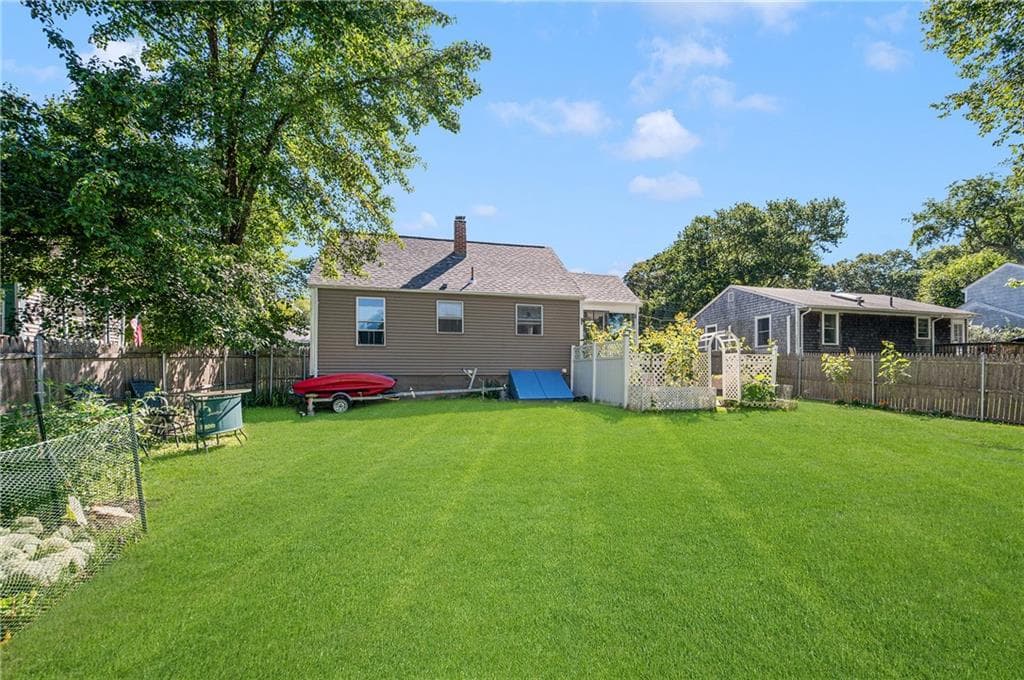 Single Family Residence at 52 TwinLeaf Trail, Narragansett, photo 25 of 27