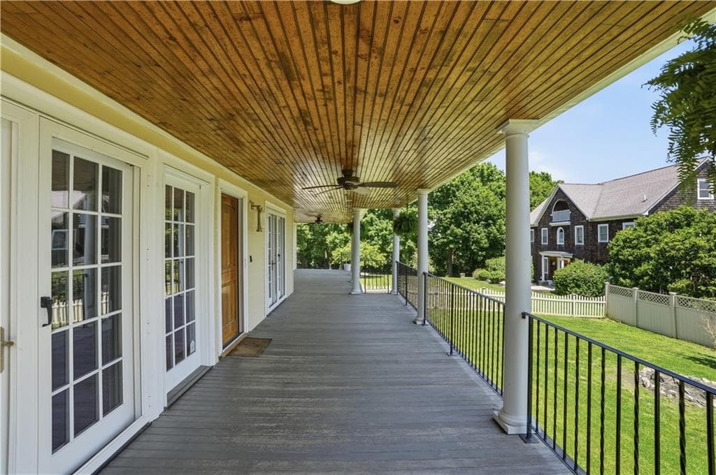 2269 East Main Road photo 47