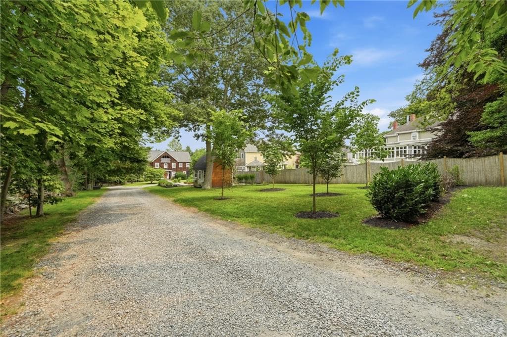 2269 East Main Road photo 49