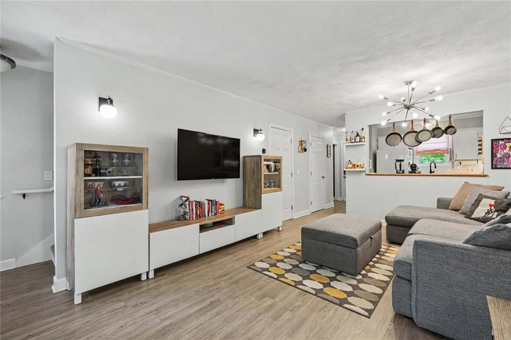 70 Oak Street UNIT B photo 6