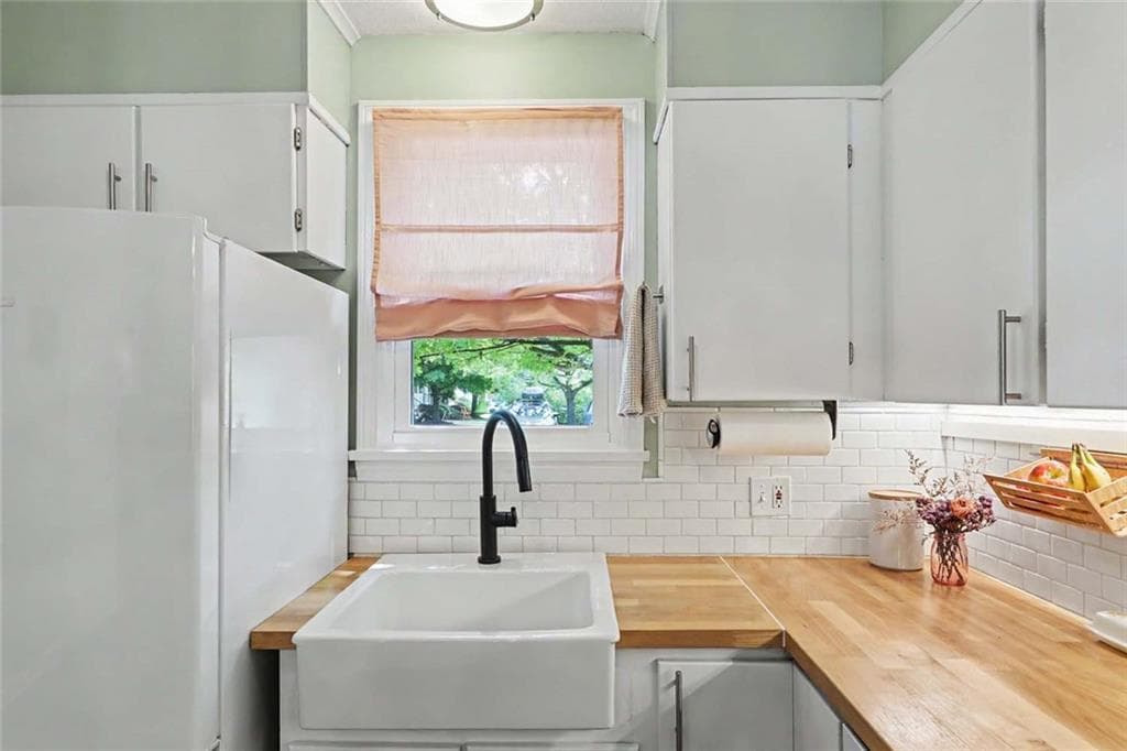 70 Oak Street UNIT B photo 16