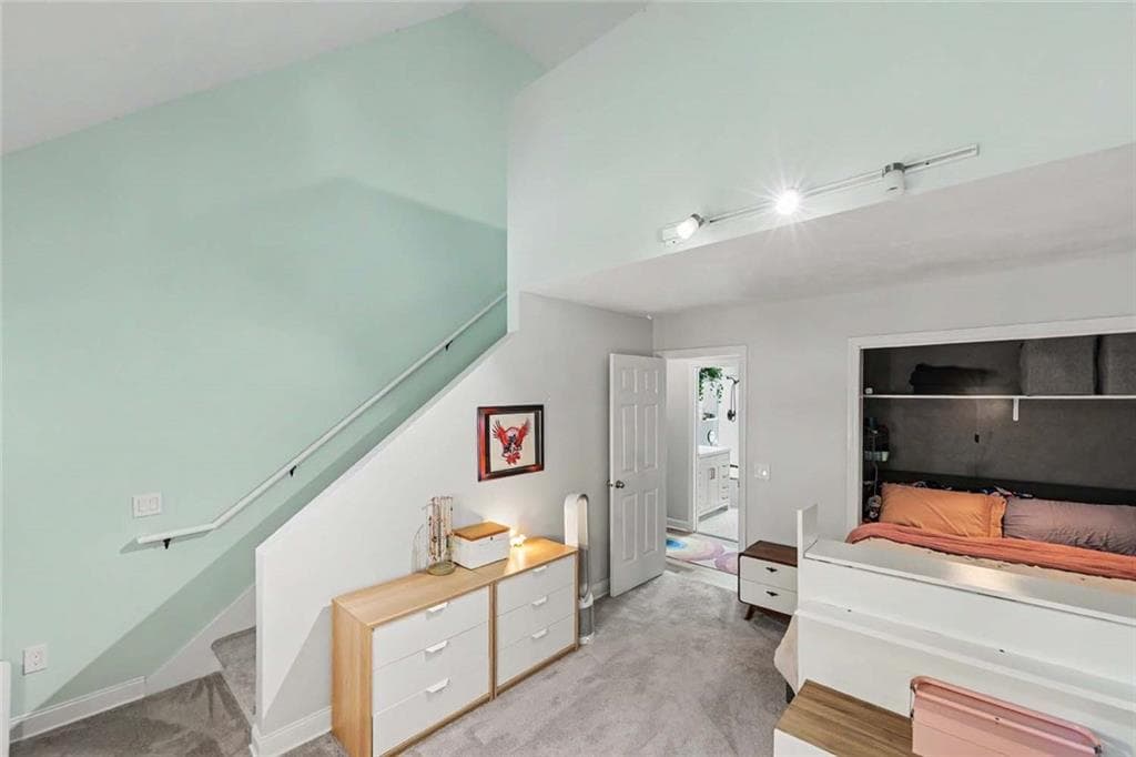 70 Oak Street UNIT B photo 22